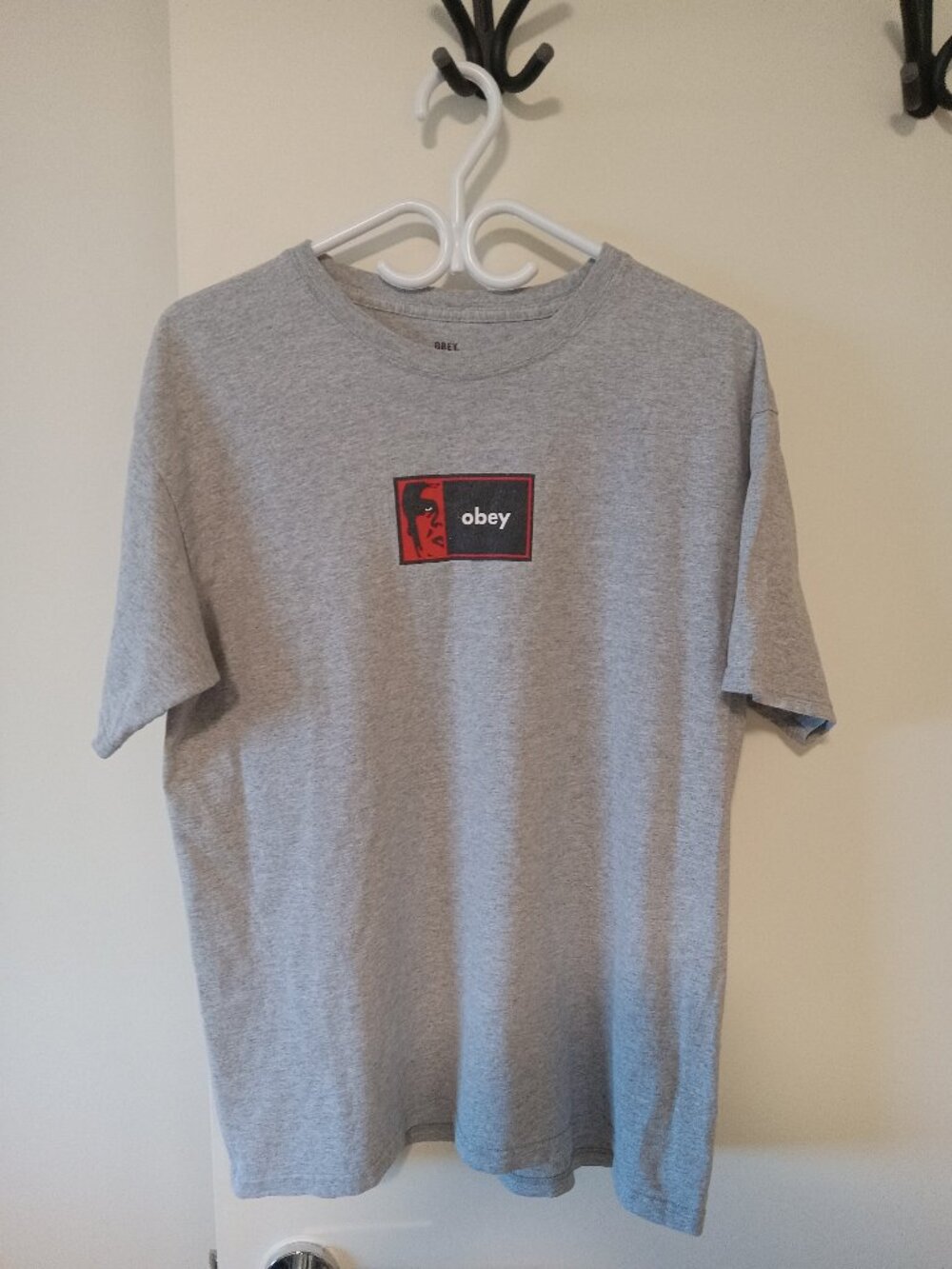OBEY Men's Grey T-Shirt — Size Large